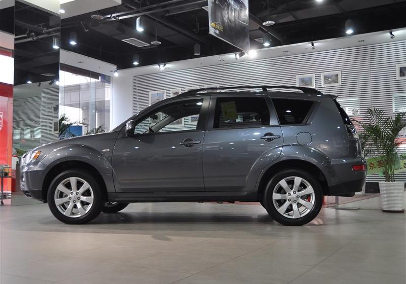 三菱(进口) OUTLANDER EX 2011款 劲界 2.4 时尚版