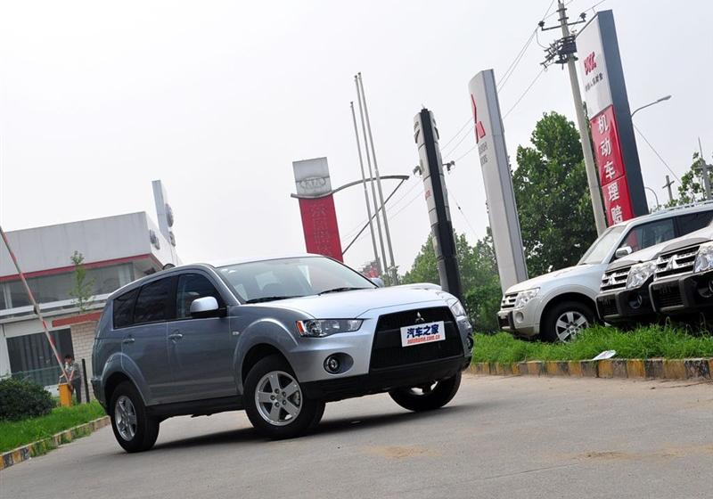 三菱(进口) OUTLANDER EX 2010款 劲界 2.0 休闲版