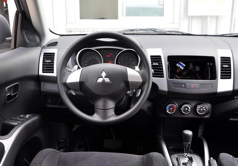 三菱(进口) OUTLANDER EX 2010款 劲界 2.0 休闲版