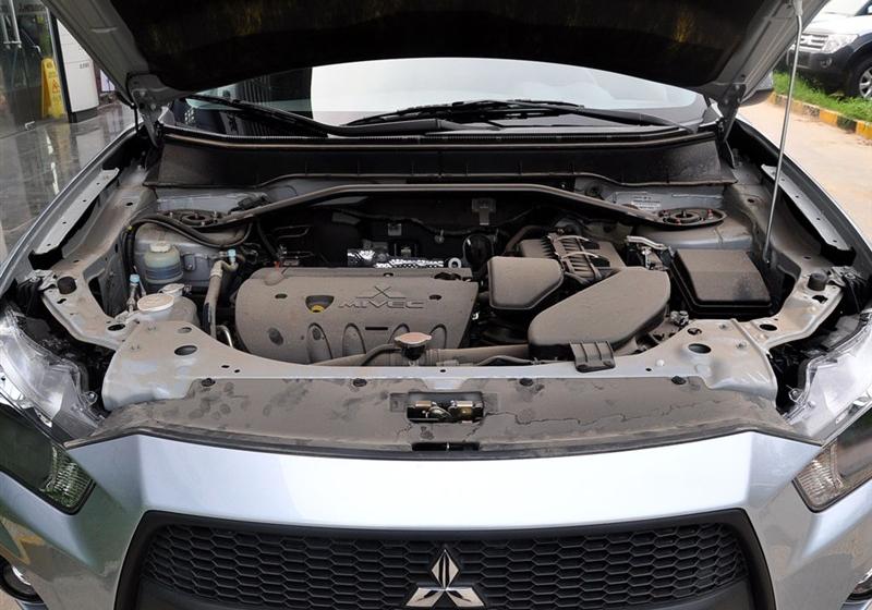 三菱(进口) OUTLANDER EX 2010款 劲界 2.0 休闲版