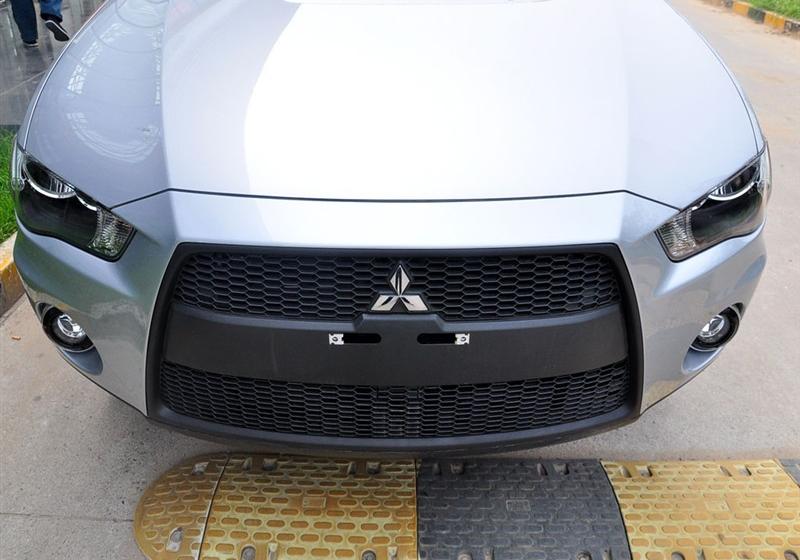 三菱(进口) OUTLANDER EX 2010款 劲界 2.0 休闲版