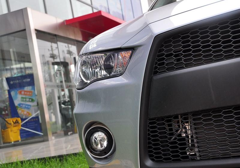 三菱(进口) OUTLANDER EX 2010款 劲界 2.0 休闲版