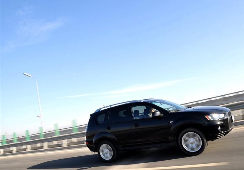 三菱(进口) OUTLANDER EX 2010款 劲界 2.0 运动版