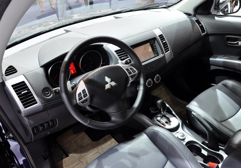 三菱(进口) OUTLANDER EX 2010款 劲界 2.4 舒适版