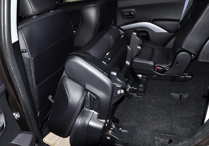 三菱(进口) OUTLANDER EX 2010款 劲界 3.0 豪华版