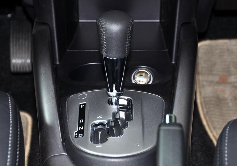 三菱(进口) OUTLANDER EX 2010款 劲界 3.0 豪华版