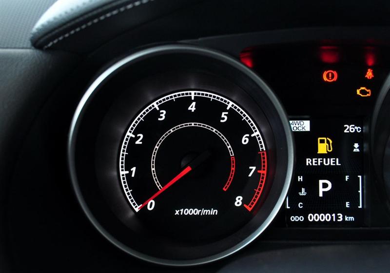 三菱(进口) OUTLANDER EX 2010款 劲界 3.0 豪华版