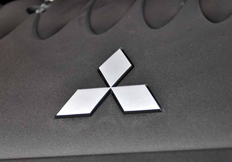 三菱(进口) OUTLANDER EX 2010款 劲界 3.0 豪华版