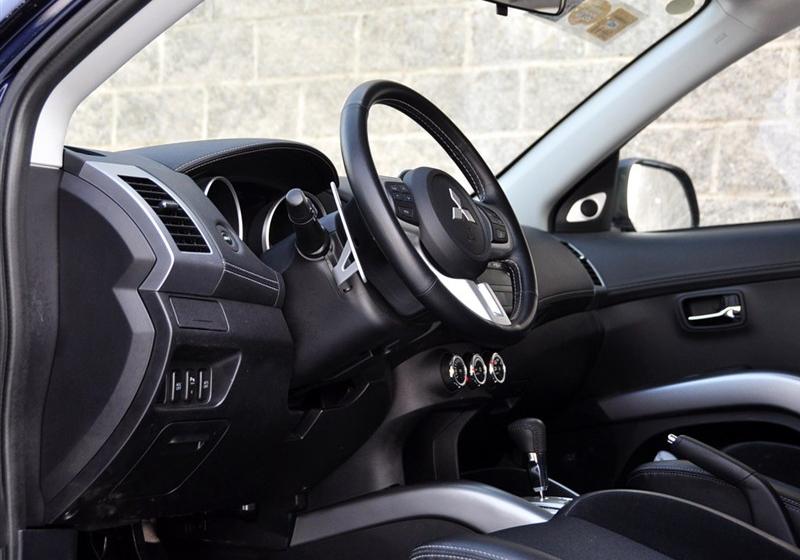 三菱(进口) OUTLANDER EX 2010款 劲界 3.0 精英GT版