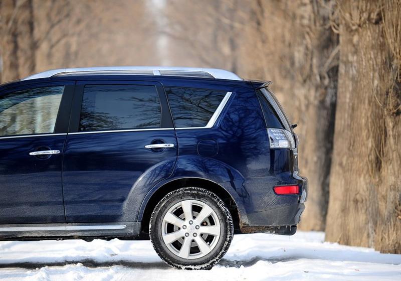 三菱(进口) OUTLANDER EX 2010款 劲界 3.0 精英GT版