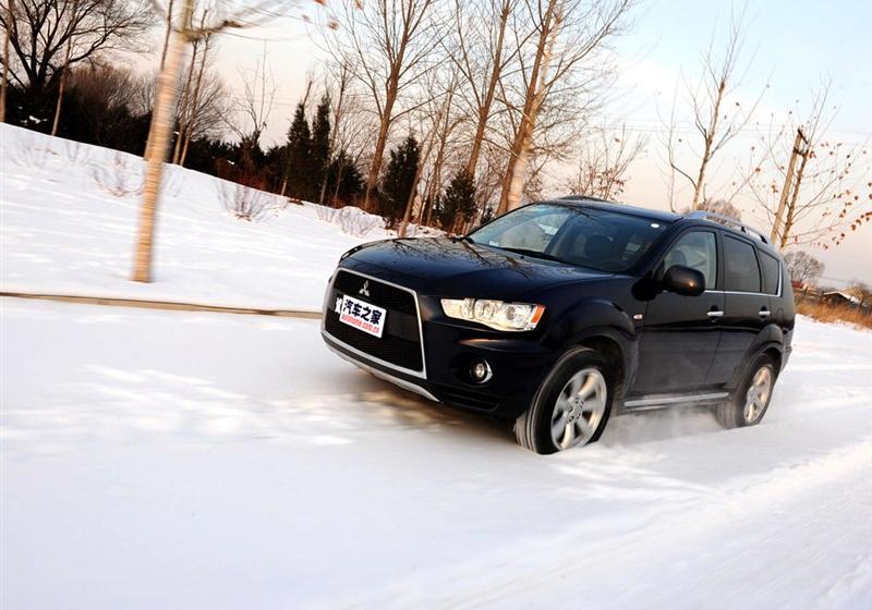 三菱(进口) OUTLANDER EX 2010款 劲界 3.0 精英GT版