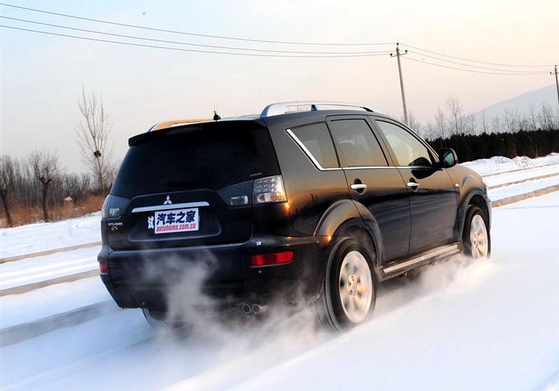 三菱(进口) OUTLANDER EX 2010款 劲界 3.0 精英GT版