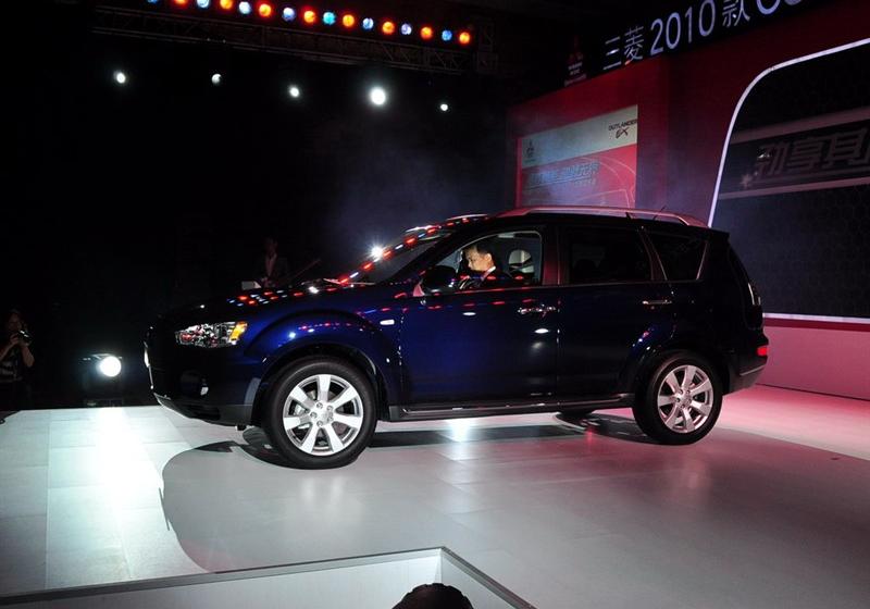 三菱(进口) OUTLANDER EX 2010款 劲界 3.0 精英GT版