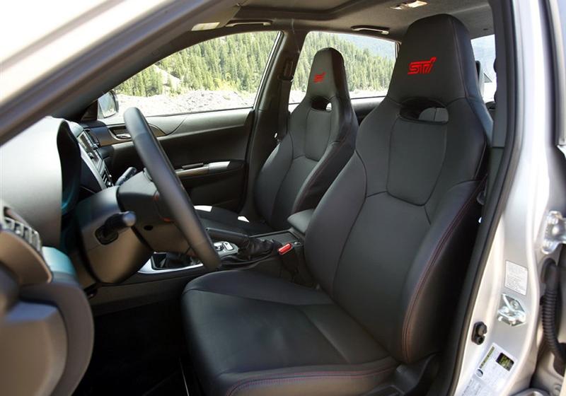 斯巴鲁 翼豹 2011款 2.5T WRX STI三厢