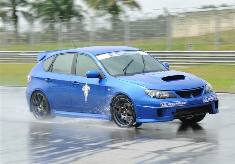 斯巴鲁 翼豹 2011款 2.5T WRX STI三厢