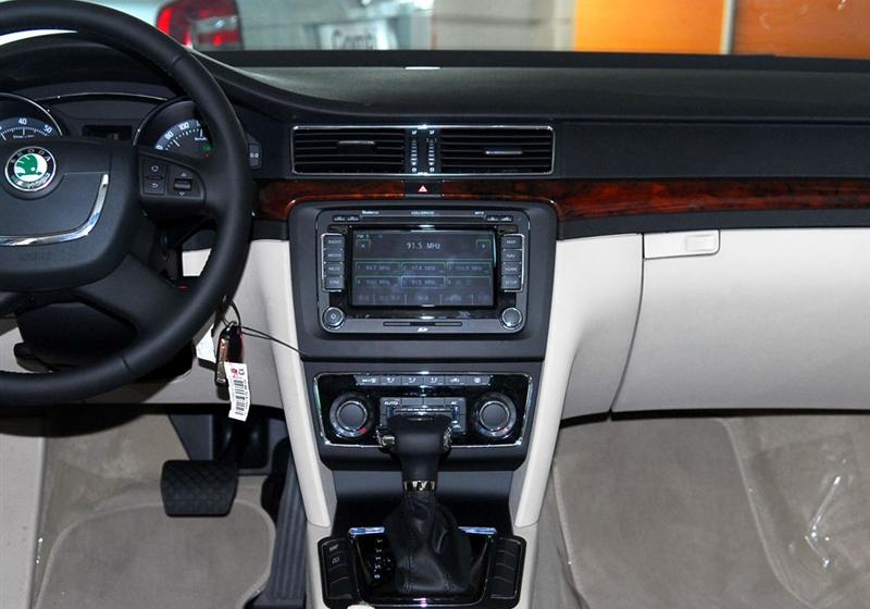 上海大众斯柯达 昊锐 2009款 1.8TSI AT贵雅版