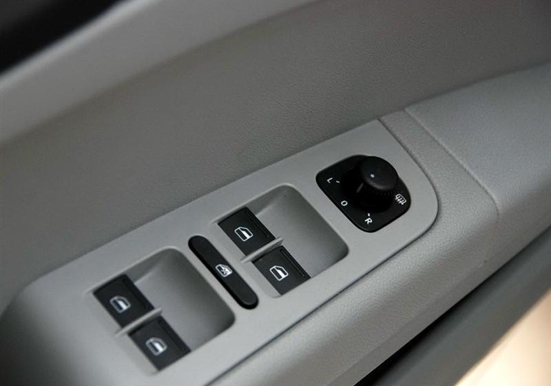 上海大众斯柯达 昊锐 2009款 1.8TSI AT尊雅版