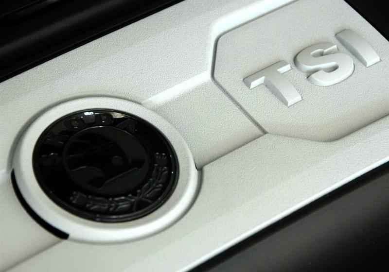 上海大众斯柯达 昊锐 2009款 1.8TSI AT尊雅版