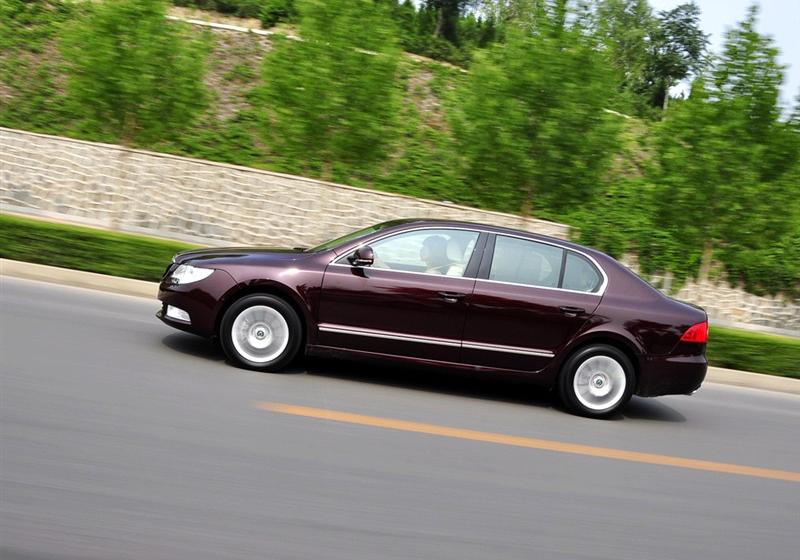 上海大众斯柯达 昊锐 2009款 2.0TSI AT尊雅版