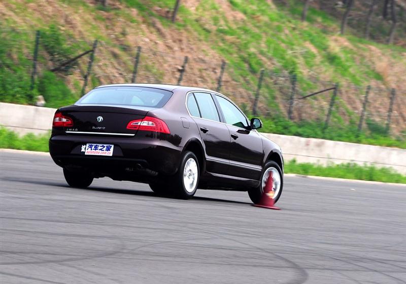 上海大众斯柯达 昊锐 2009款 2.0TSI AT尊雅版