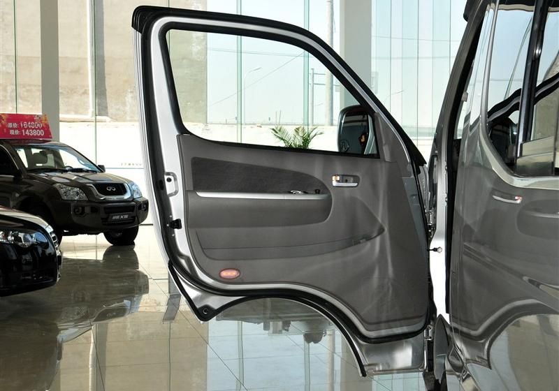 奇瑞汽车 威麟H3 2011款 2.0T 豪华型