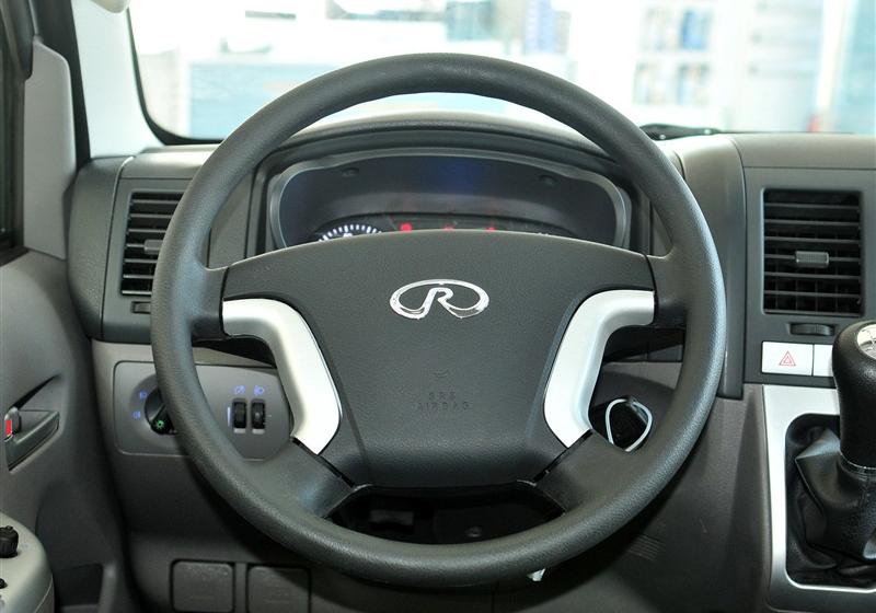 奇瑞汽车 威麟H3 2011款 2.0T 豪华型