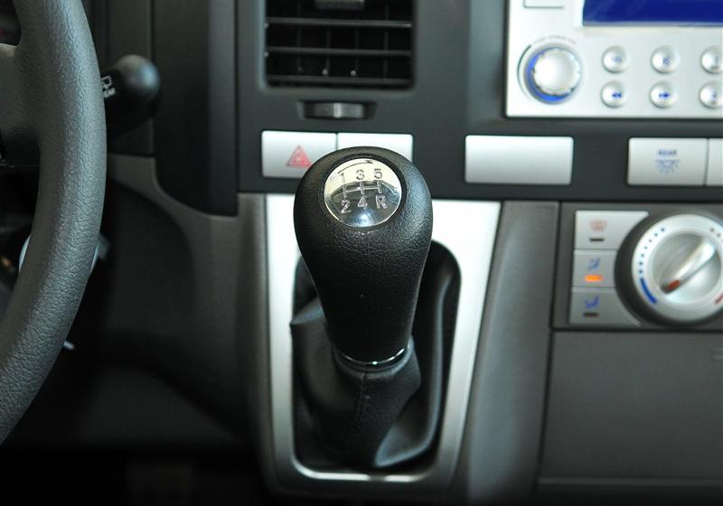奇瑞汽车 威麟H3 2011款 2.0T 豪华型