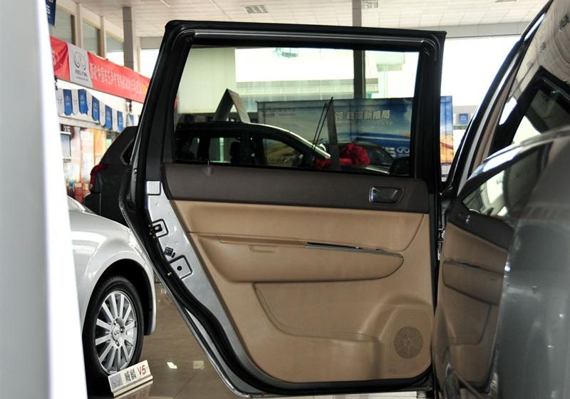 奇瑞汽车 威麟V5 2009款 2.0L 5MT 豪华型