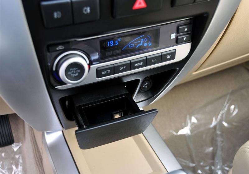 奇瑞汽车 威麟V5 2009款 2.0L 4AT 豪华型