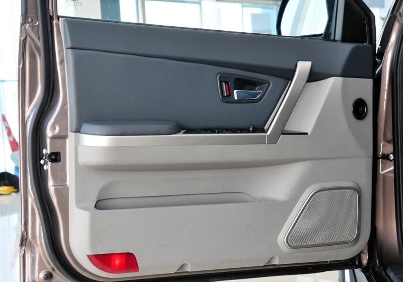 奇瑞汽车 威麟X5 2010款 2.0T 四驱精英型