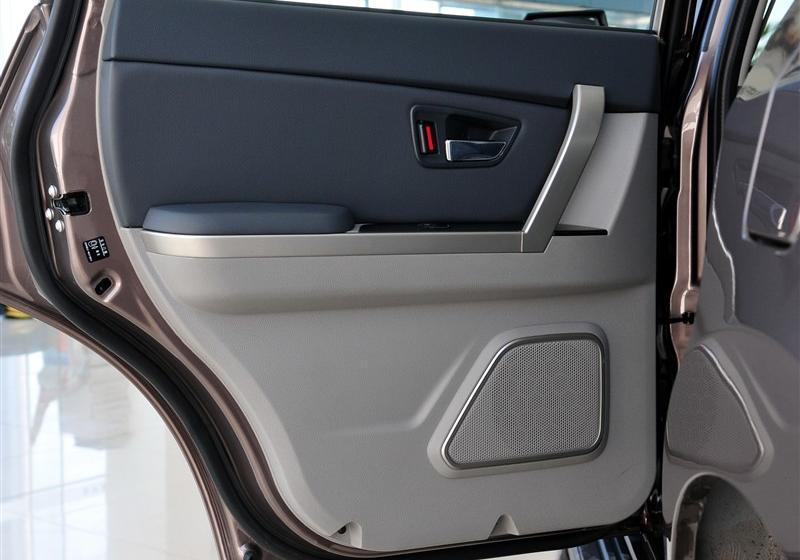 奇瑞汽车 威麟X5 2010款 2.0T 四驱精英型