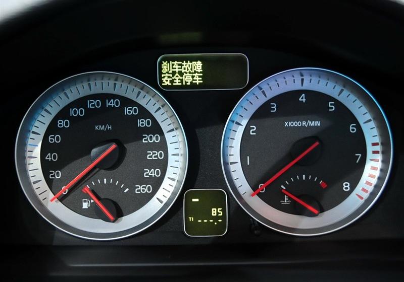 沃尔沃(进口) 沃尔沃C70 2010款 2.5 T5