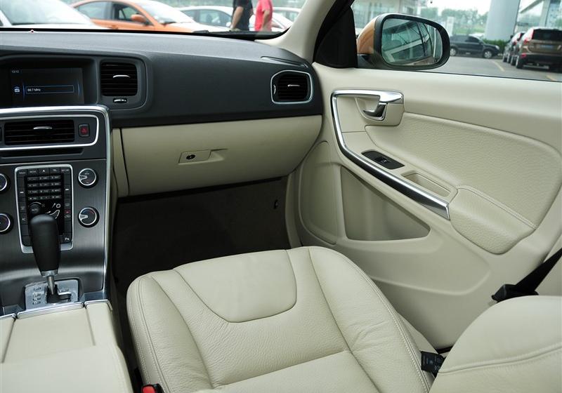 沃尔沃(进口) 沃尔沃S60 2012款 1.6T DRIVe 舒适版