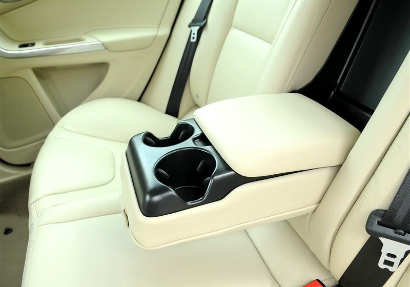 沃尔沃(进口) 沃尔沃S60 2012款 1.6T DRIVe 智雅版