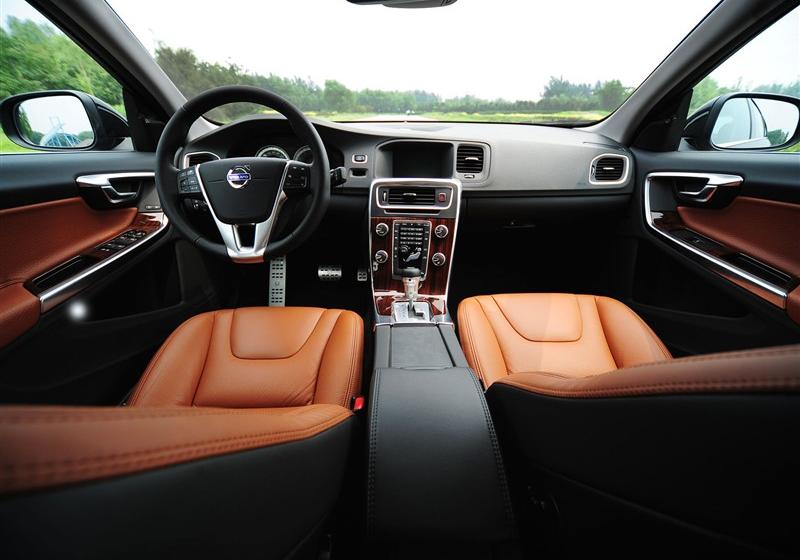 沃尔沃(进口) 沃尔沃S60 2012款 3.0 T6 AWD 智尊版