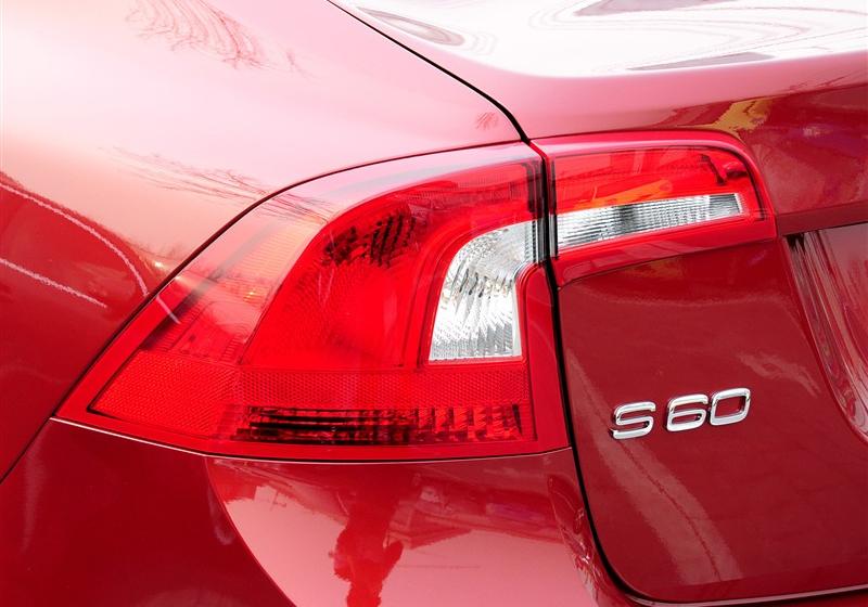 沃尔沃(进口) 沃尔沃S60 2011款 2.0T 舒适版