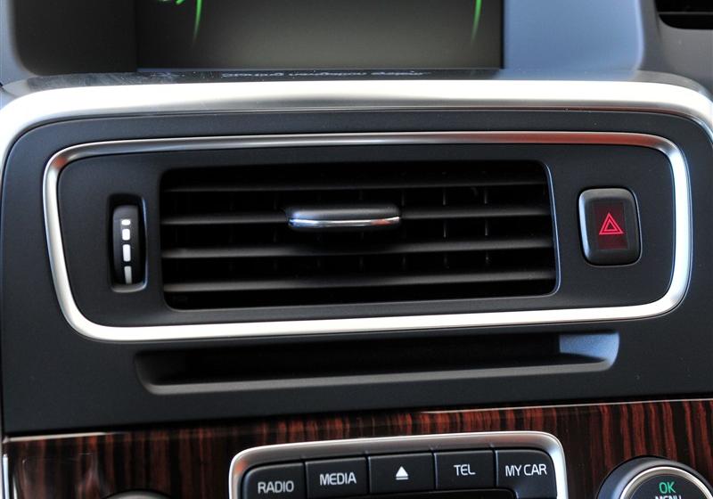 沃尔沃(进口) 沃尔沃S60 2011款 3.0 T6 AWD 智尊版