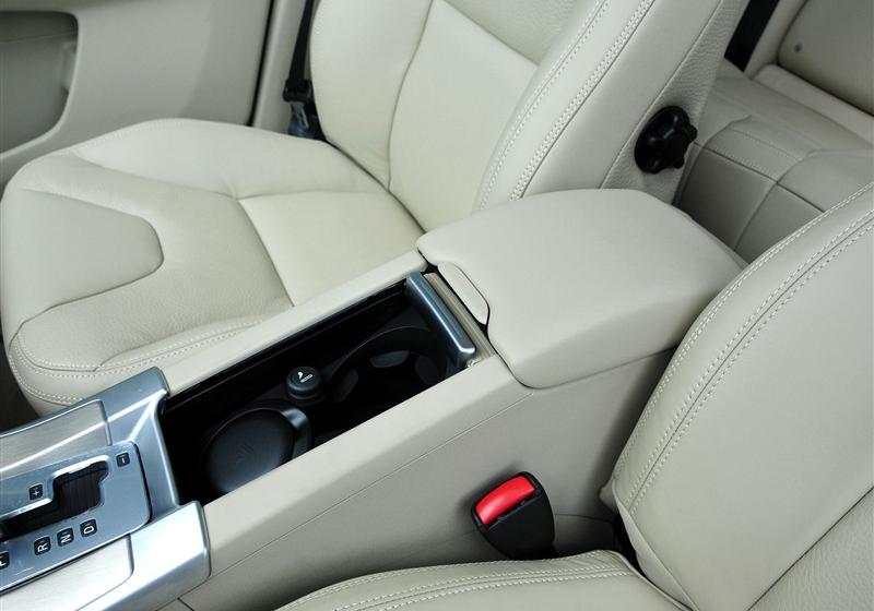 沃尔沃(进口) 沃尔沃XC60 2012款 3.0 T6 AWD舒适版