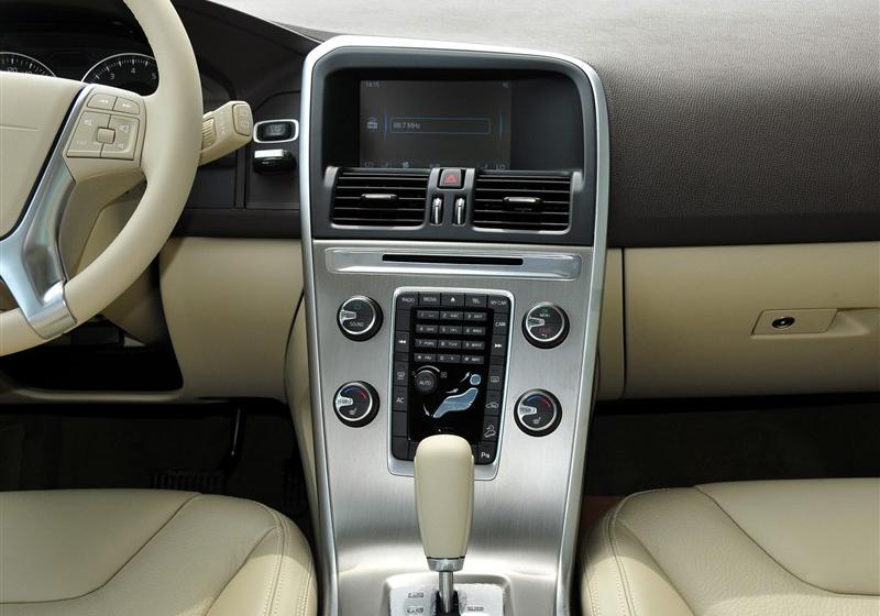 沃尔沃(进口) 沃尔沃XC60 2012款 3.0 T6 AWD舒适版