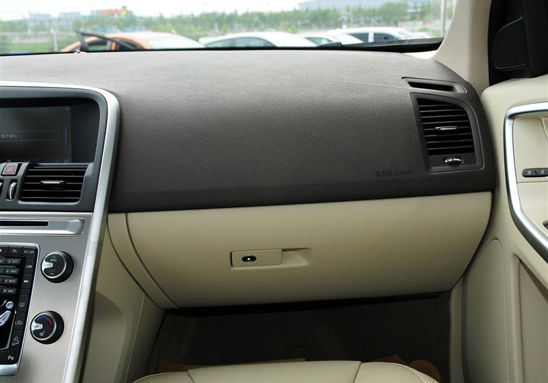 沃尔沃(进口) 沃尔沃XC60 2012款 3.0 T6 AWD舒适版