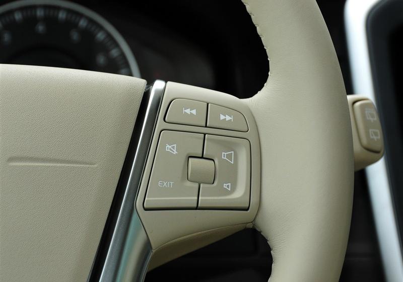 沃尔沃(进口) 沃尔沃XC60 2012款 3.0 T6 AWD舒适版