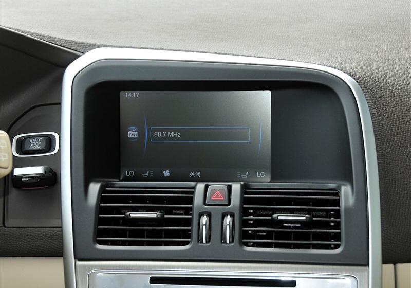 沃尔沃(进口) 沃尔沃XC60 2012款 3.0 T6 AWD舒适版