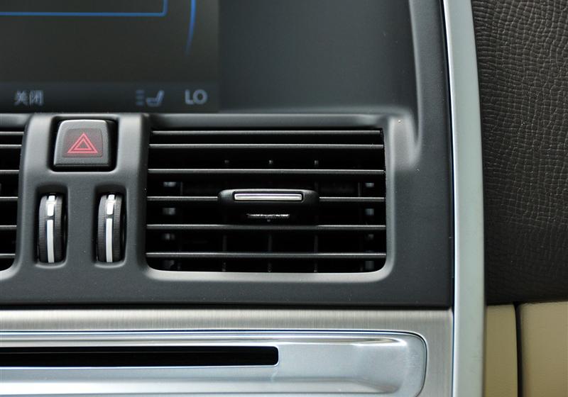 沃尔沃(进口) 沃尔沃XC60 2012款 3.0 T6 AWD舒适版