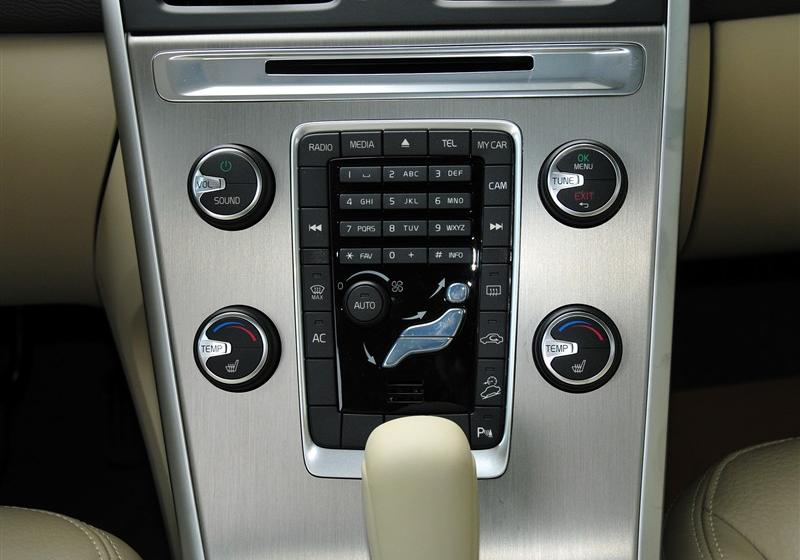 沃尔沃(进口) 沃尔沃XC60 2012款 3.0 T6 AWD舒适版