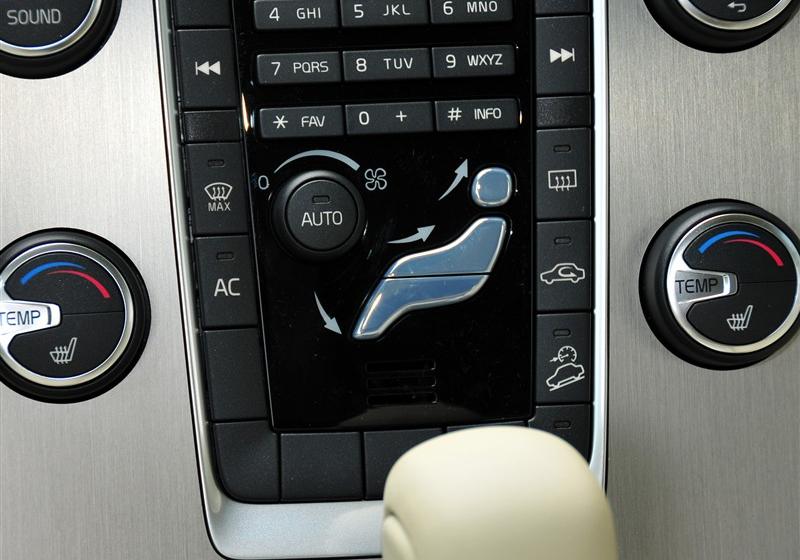 沃尔沃(进口) 沃尔沃XC60 2012款 3.0 T6 AWD舒适版