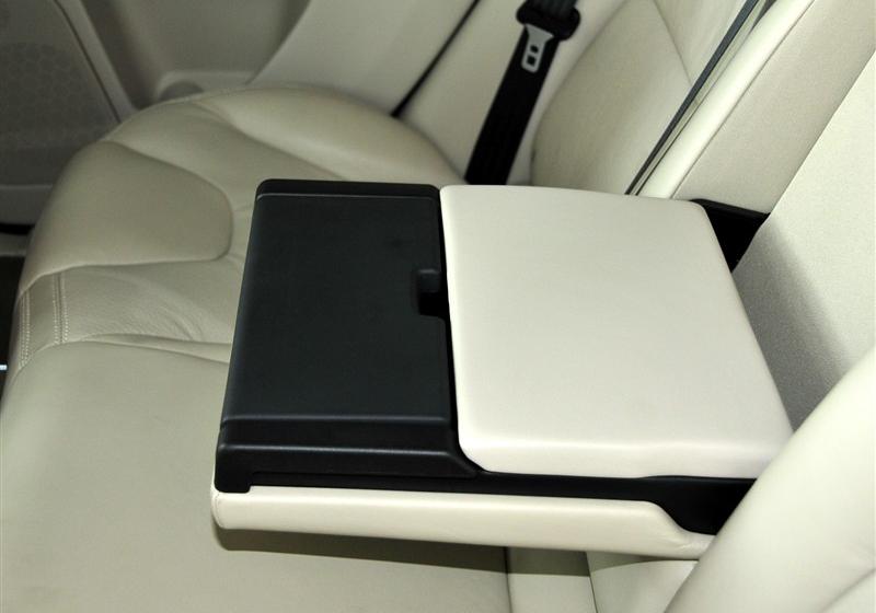 沃尔沃(进口) 沃尔沃XC60 2011款 2.0T 智雅版