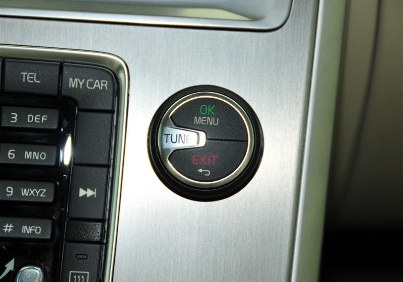 沃尔沃(进口) 沃尔沃XC60 2011款 2.0T 智雅版