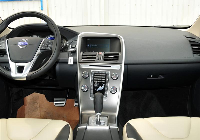 沃尔沃(进口) 沃尔沃XC60 2011款 3.0 T6 R-Design 个性运动版