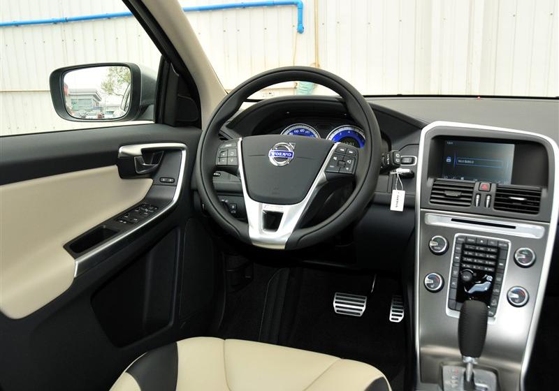 沃尔沃(进口) 沃尔沃XC60 2011款 3.0 T6 R-Design 个性运动版