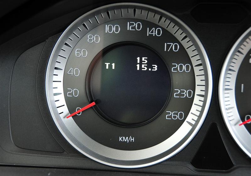 沃尔沃(进口) 沃尔沃XC60 2011款 3.0 T6 AWD智尊版